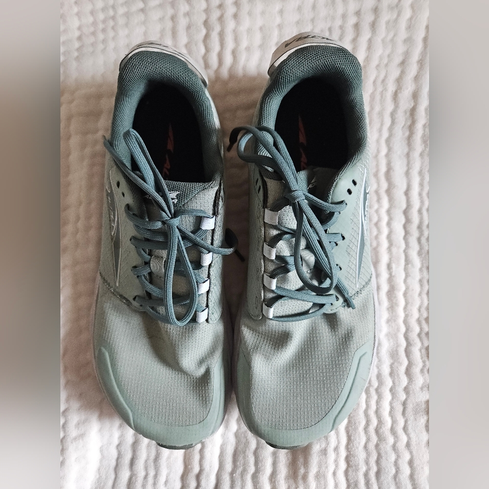 ALTRA Superior 6 Size 9.5 Women's - Picture 2 of 5
